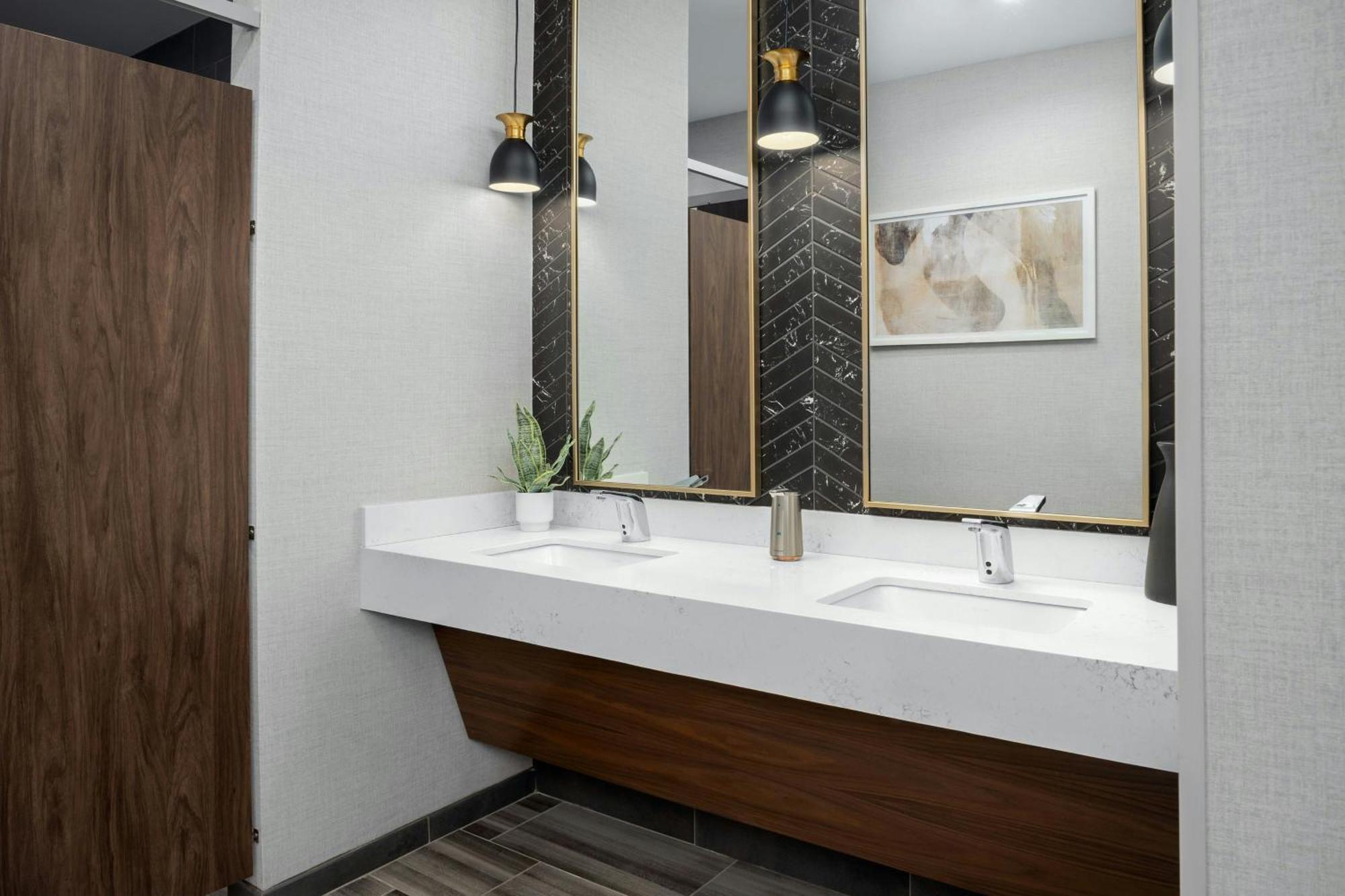 Courtyard By Marriott Bozeman Hotel Exterior photo