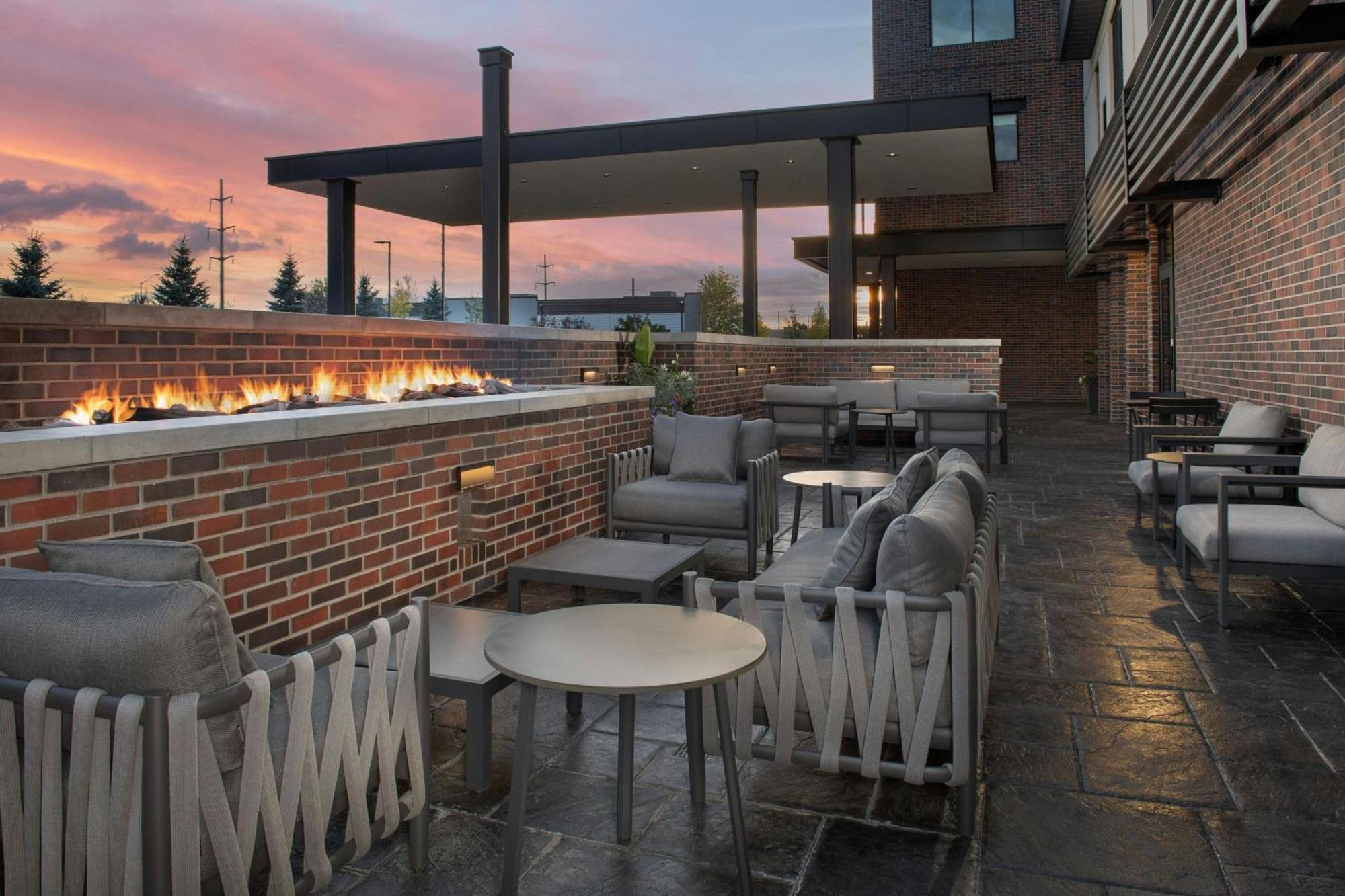 Courtyard By Marriott Bozeman Hotel Exterior photo